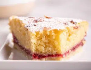 Tarte aux amandes à la confiture