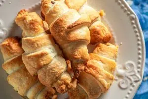 Recette des croissants boulangerie à la maison.