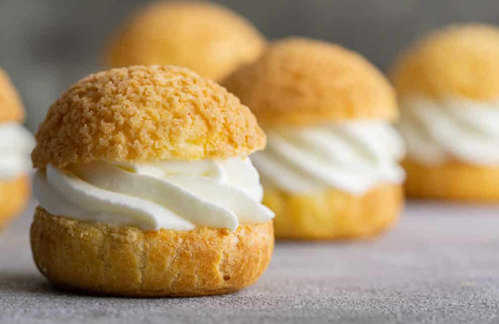 Choux à la crème chantilly