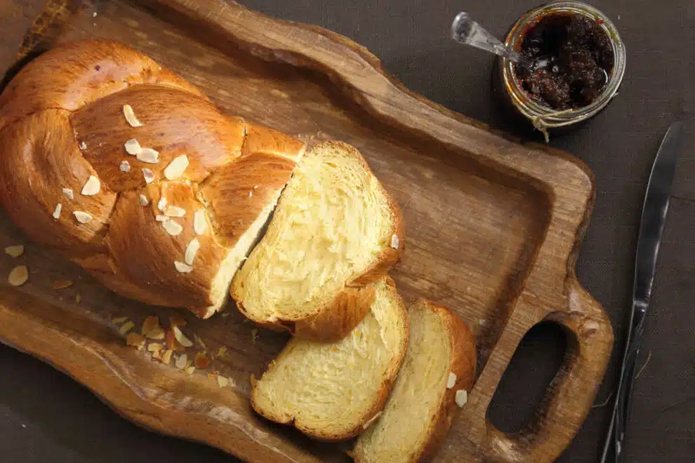 Brioche tressée à la mie filante