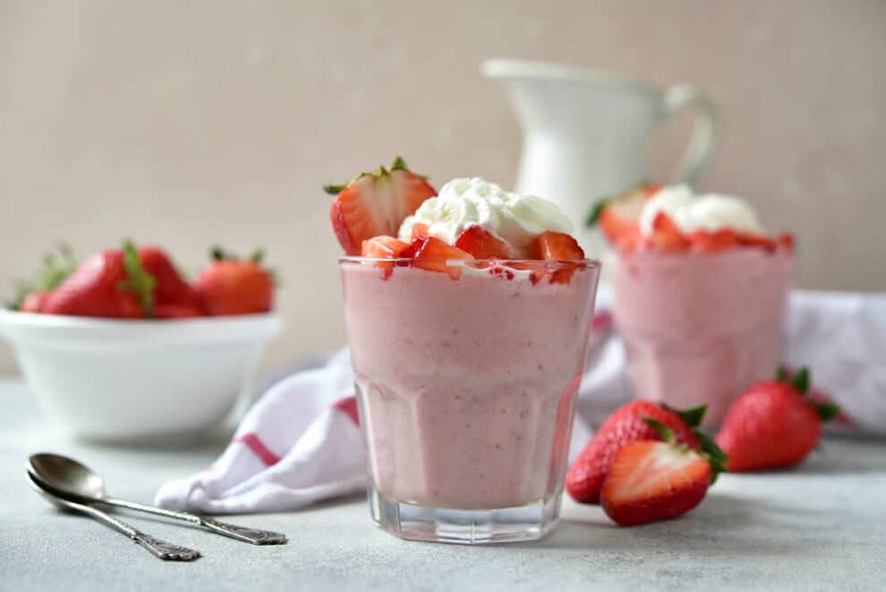 Mousse à la fraise avec seulement 3 ingrédients