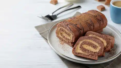 Gâteau chocolat roulé à la crème au beurre café
