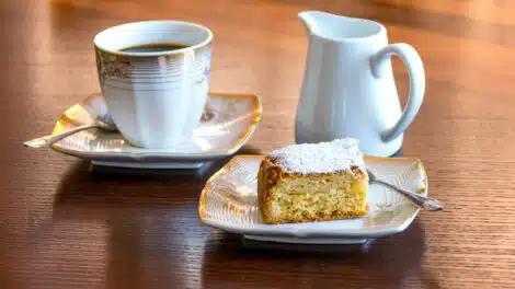 Gâteau au lait et à la vanille