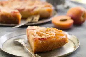 Gâteau moelleux aux abricots