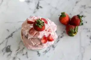 Glace aux fraises avec et sans sorbetière