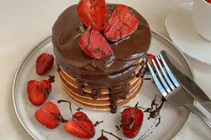 Pancakes fraises et chocolat