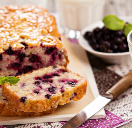 Cake aux cerises fraîches